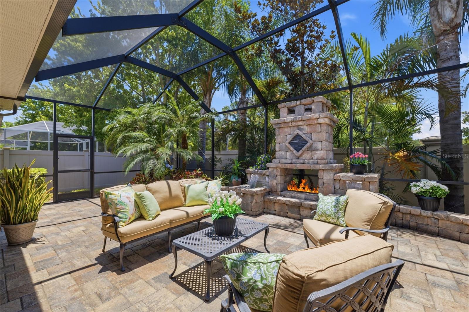 RETREAT AT CARROLLWOOD - Residential