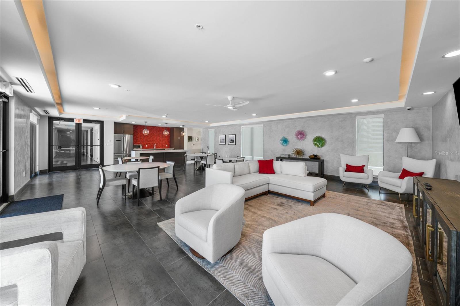SALVADOR THE CONDO - Residential