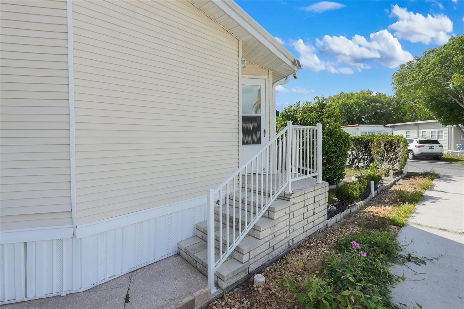 OUTDOOR RES/ORLANDO - Residential