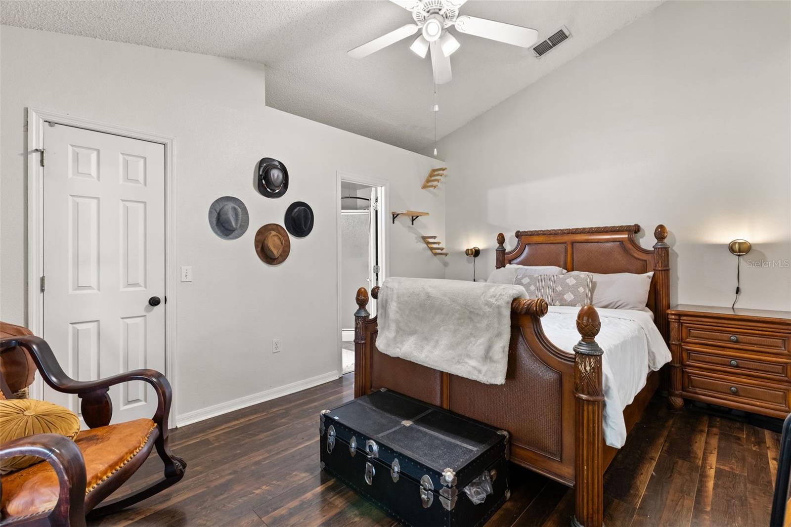 DELTONA LAKES UNIT 32 - Residential