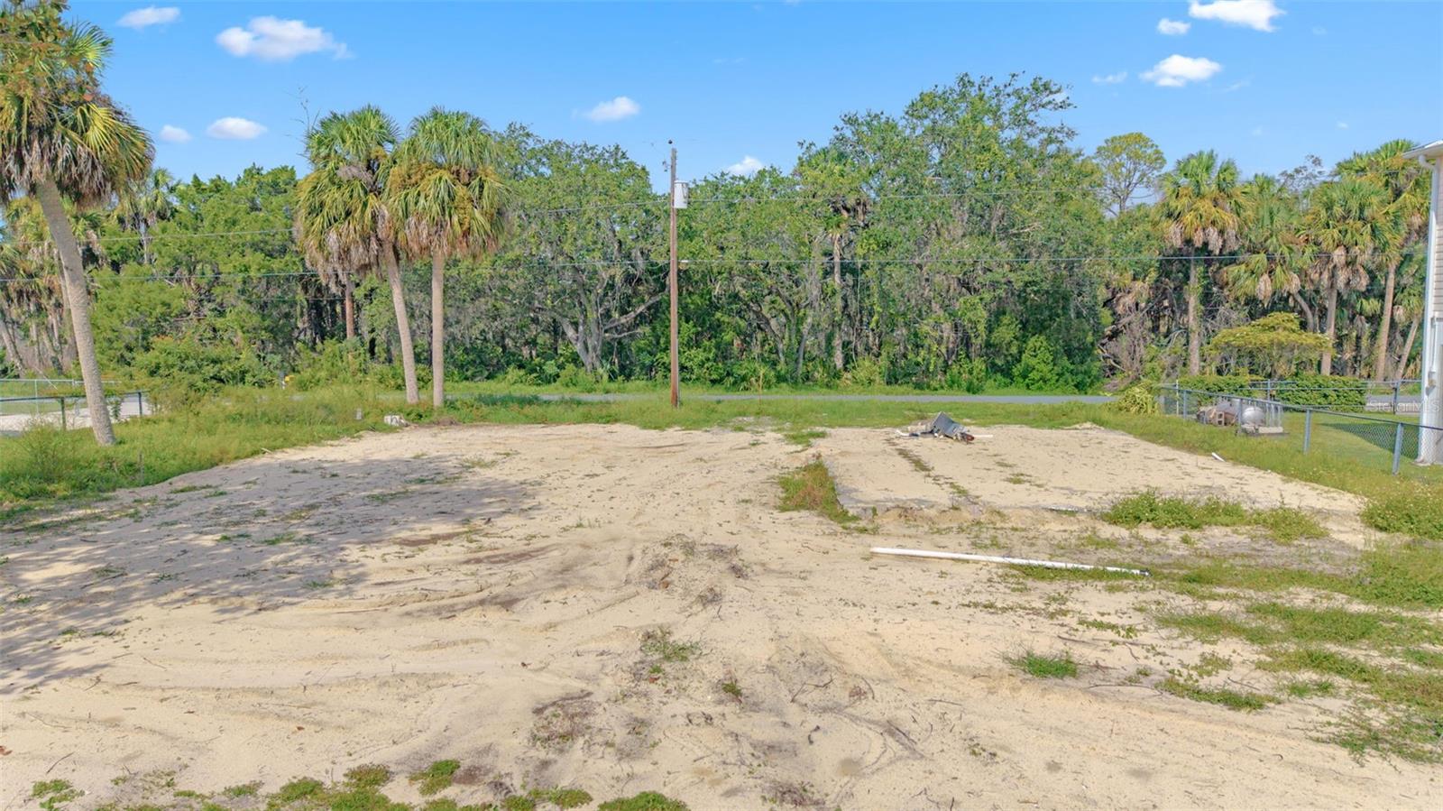 MONTEZUMA WATERS MOBILE HOME ESTATES - Land
