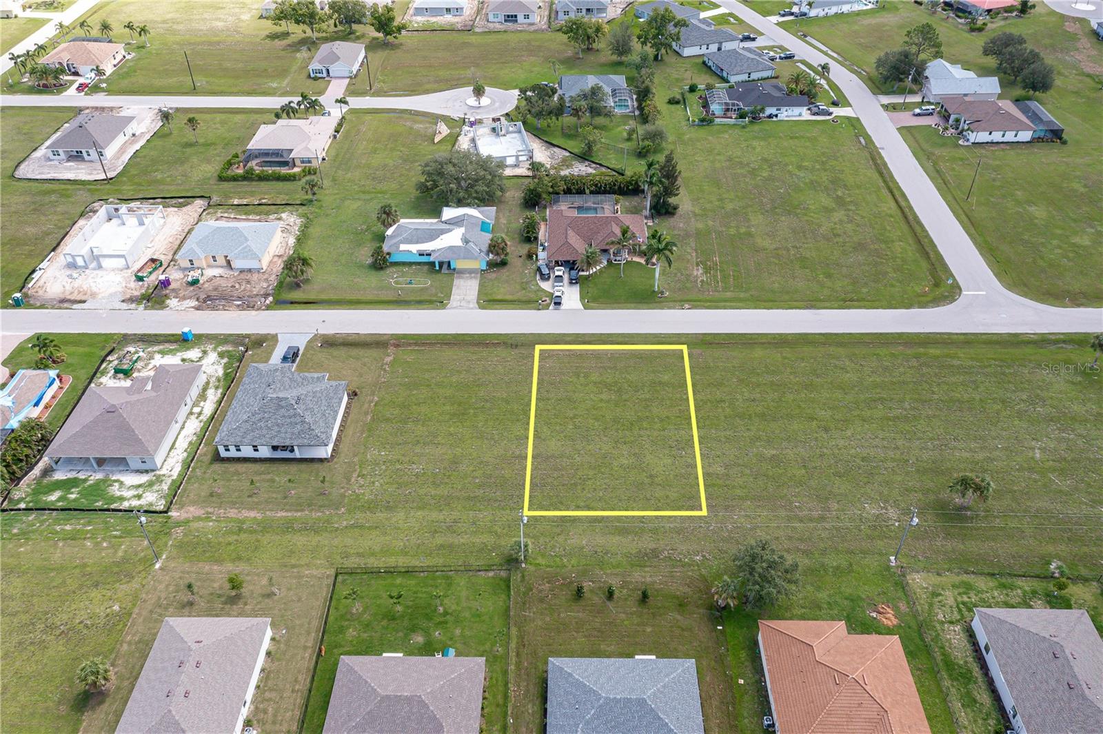 PUNTA GORDA ISLES SEC 16 - Land