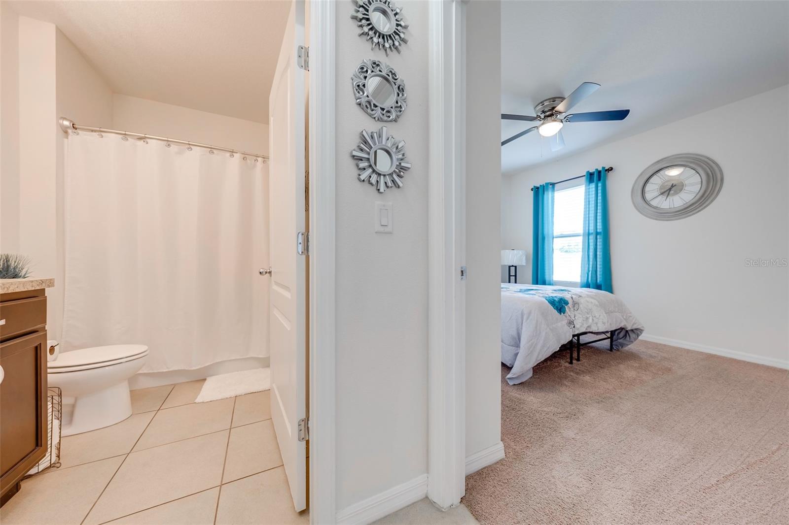 LAKESIDE LANDINGS PH 01 - Residential