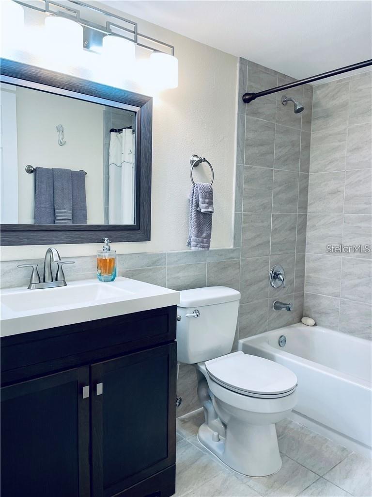 PINE RIDGE CLUB VILLAGE 1 PH 2 A CONDO BLDG 17 - Residential Lease