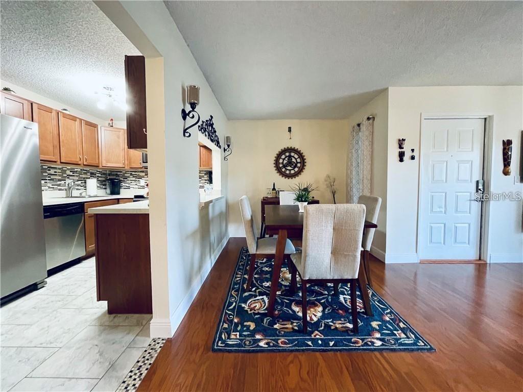 PINE RIDGE CLUB VILLAGE 1 PH 2 A CONDO BLDG 17 - Residential Lease