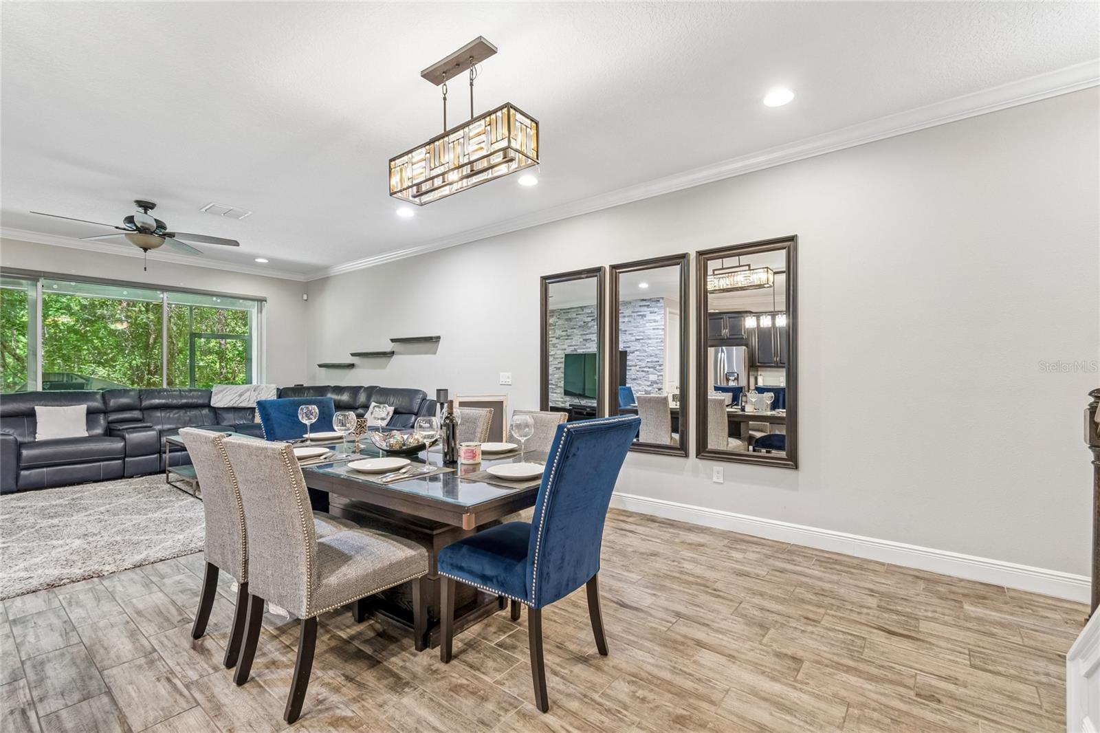 LAKESHORE PRESERVE - Residential