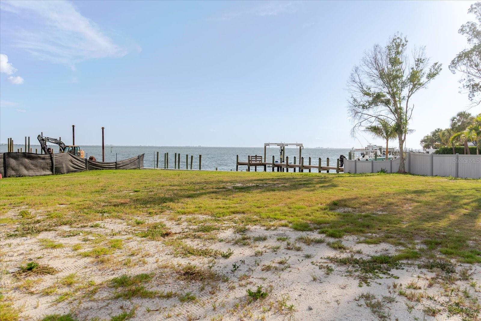 SUNSET PARK ISLES UNIT 1 - Land