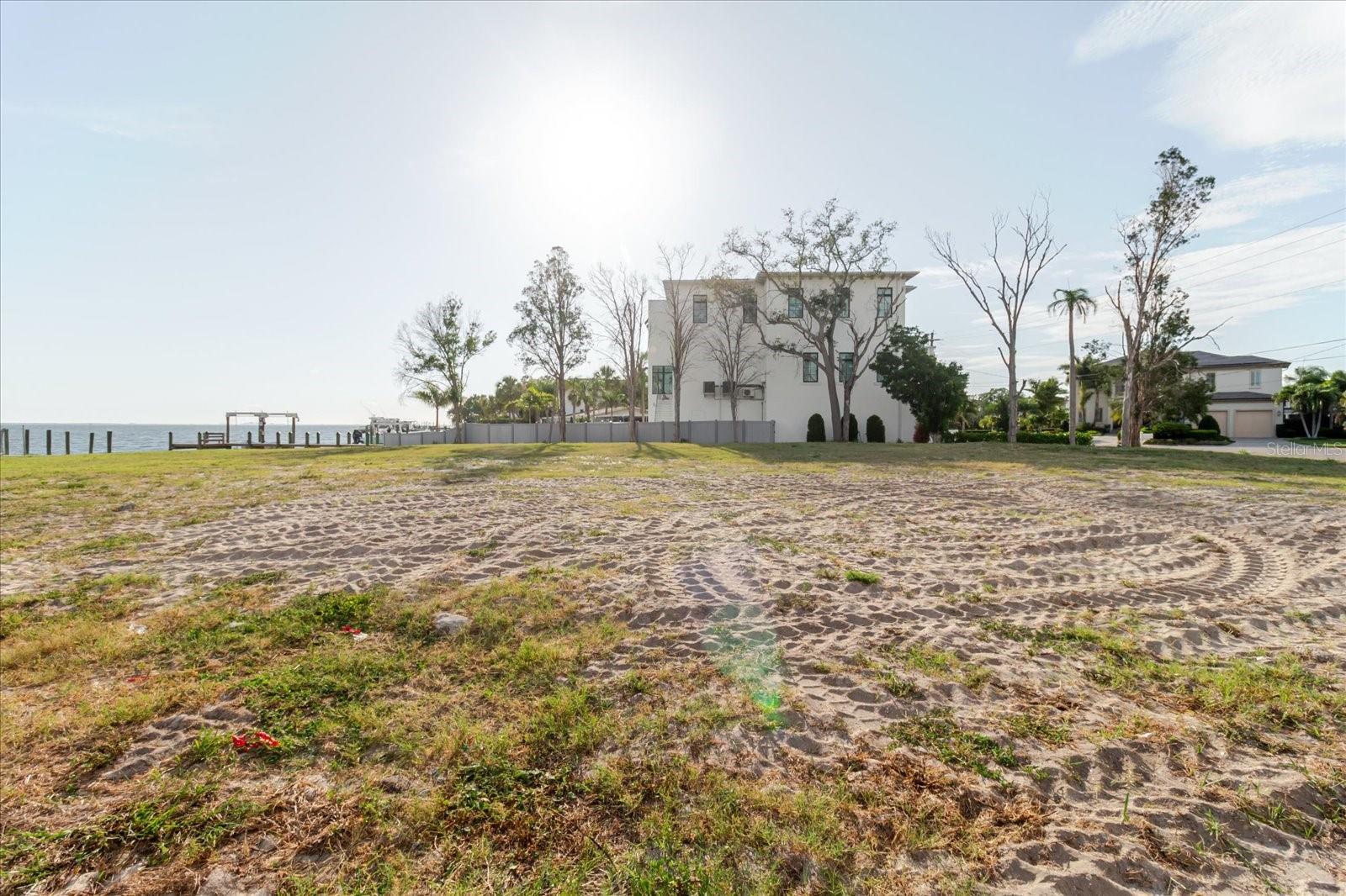 SUNSET PARK ISLES UNIT 1 - Land