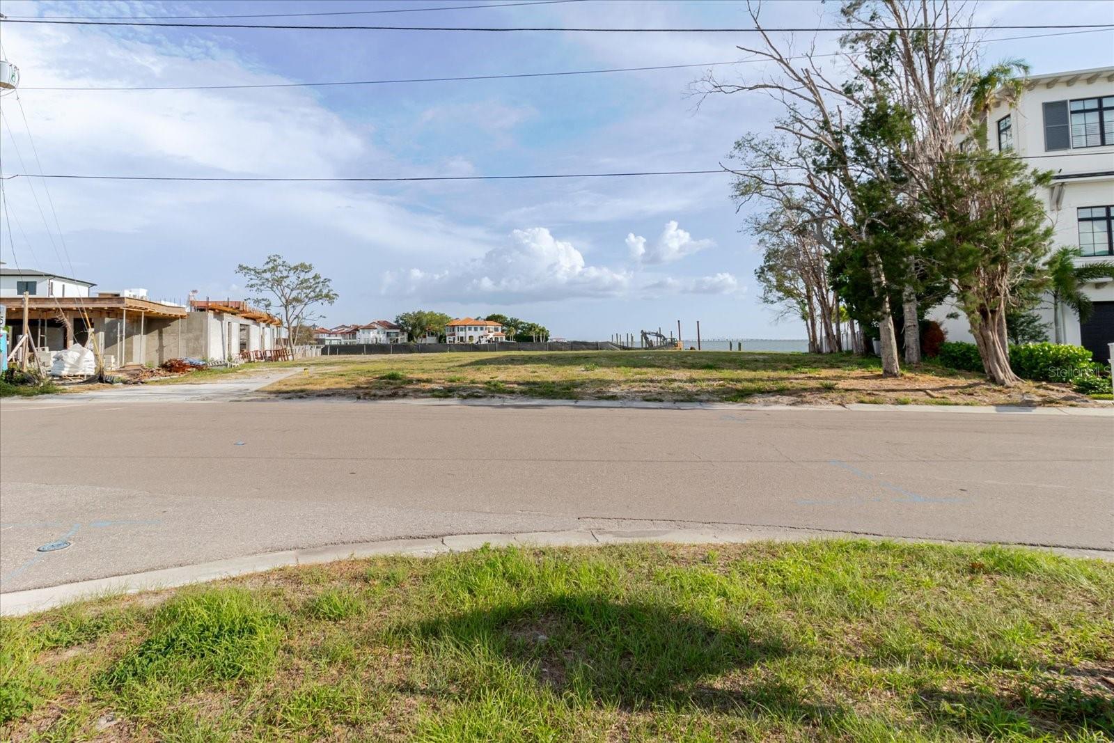 SUNSET PARK ISLES UNIT 1 - Land