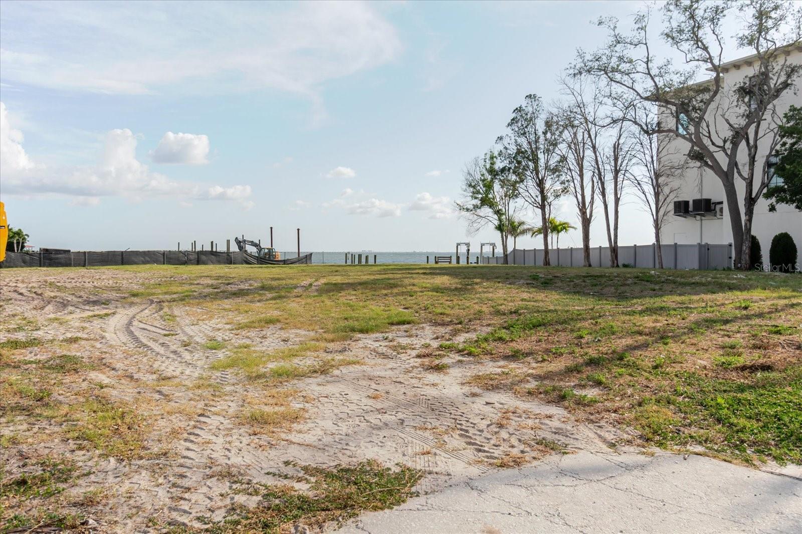 SUNSET PARK ISLES UNIT 1 - Land
