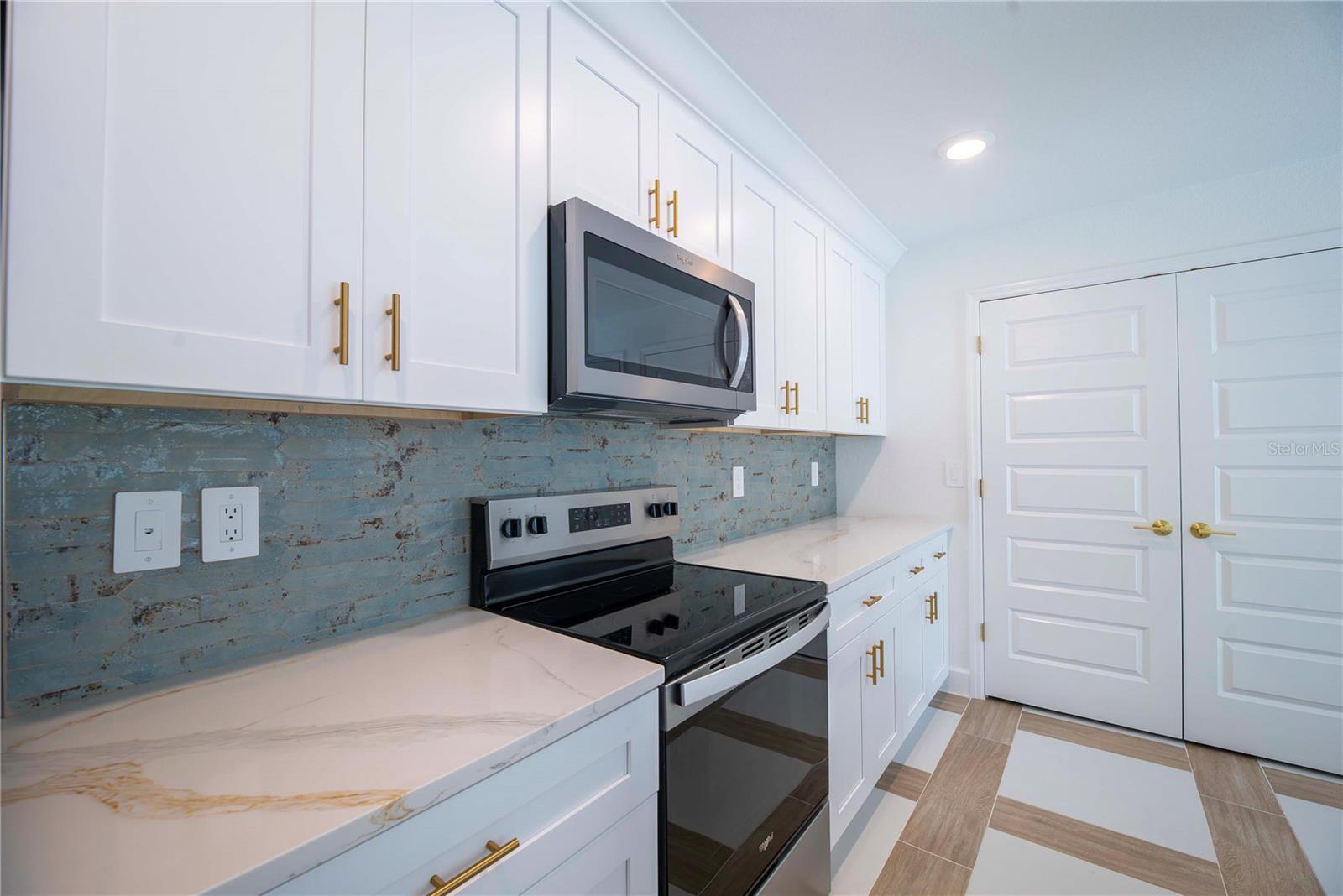 WINDEE TOWER ESTATES - Residential