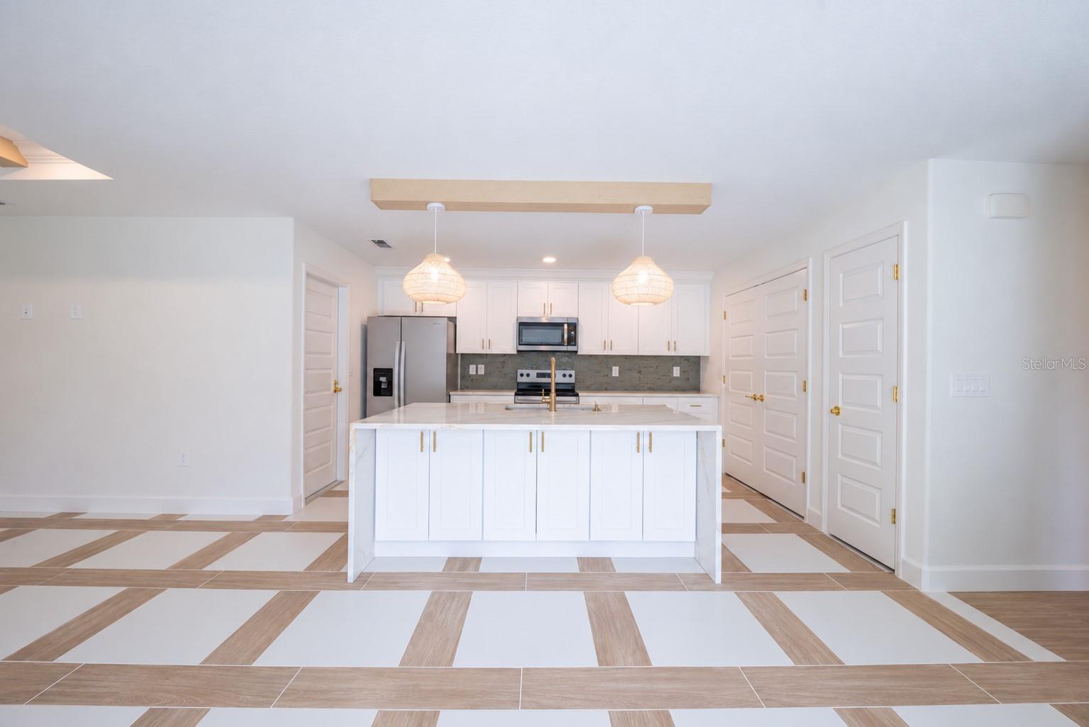 WINDEE TOWER ESTATES - Residential