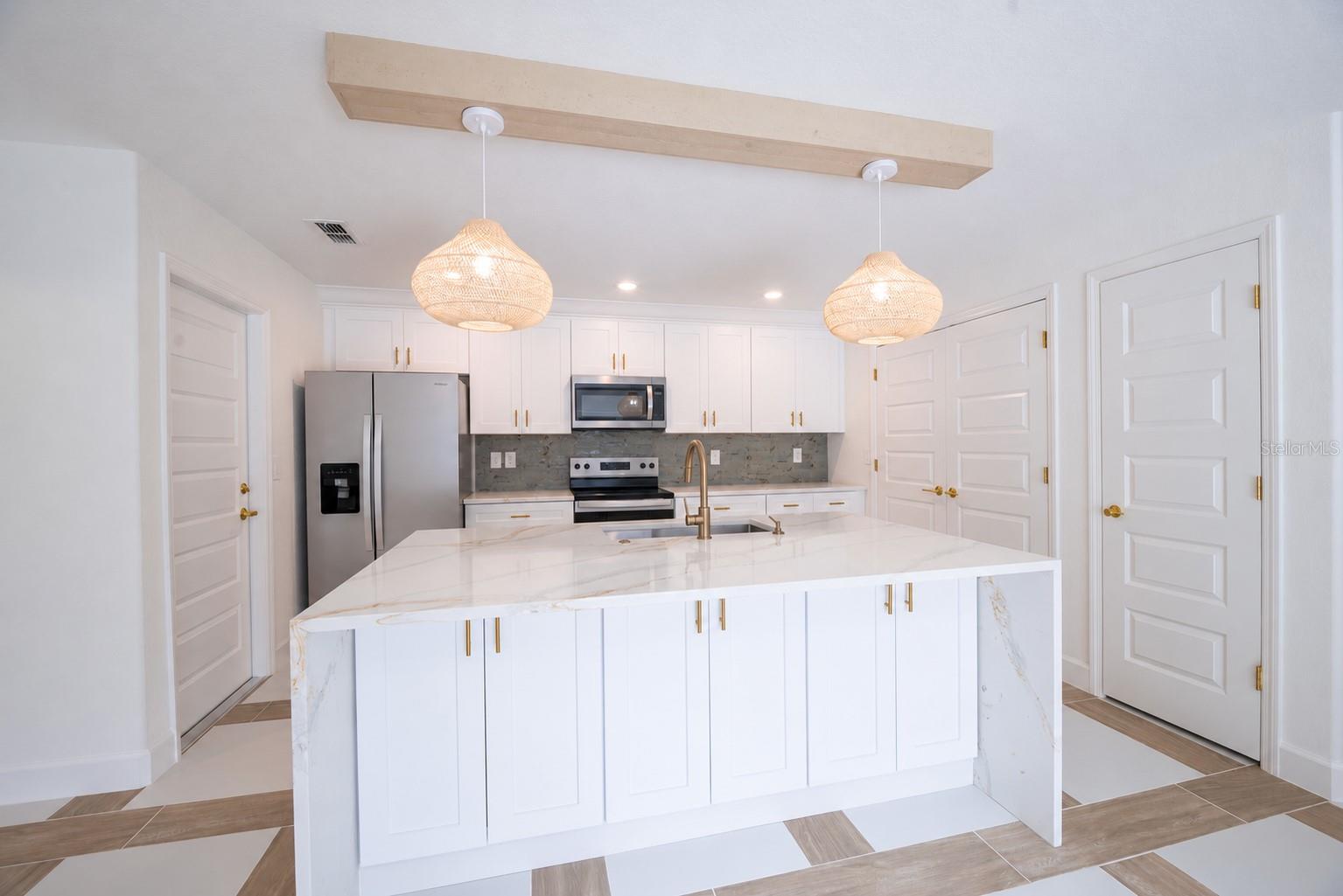 WINDEE TOWER ESTATES - Residential