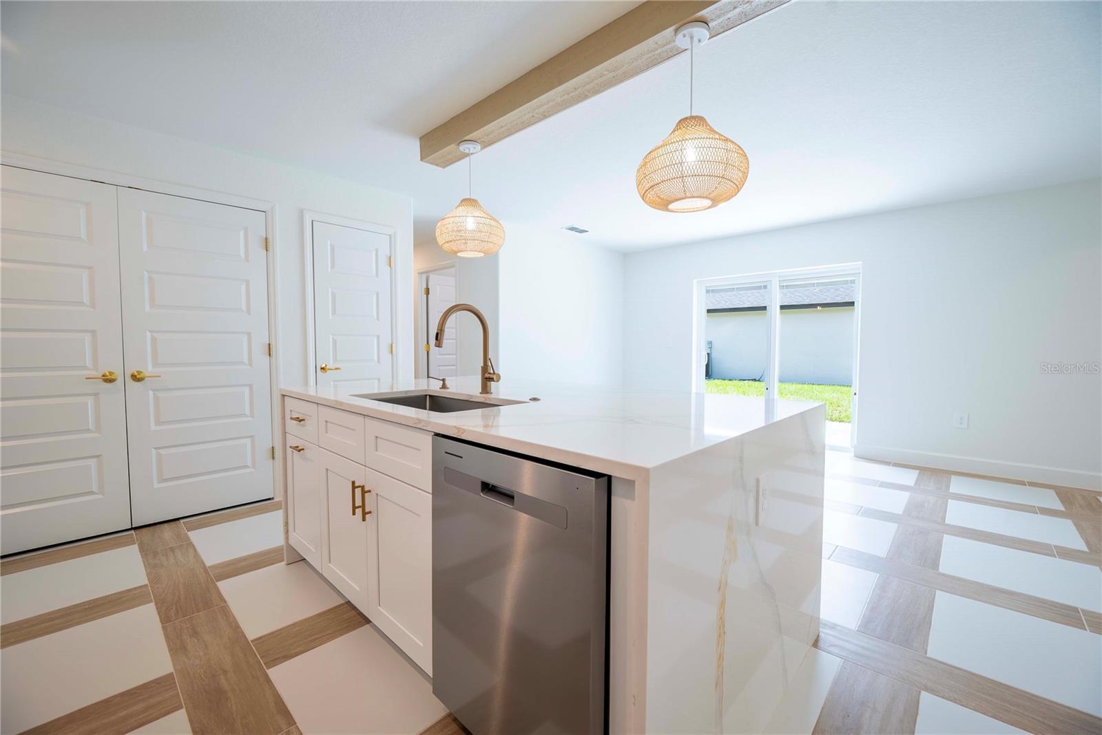 WINDEE TOWER ESTATES - Residential