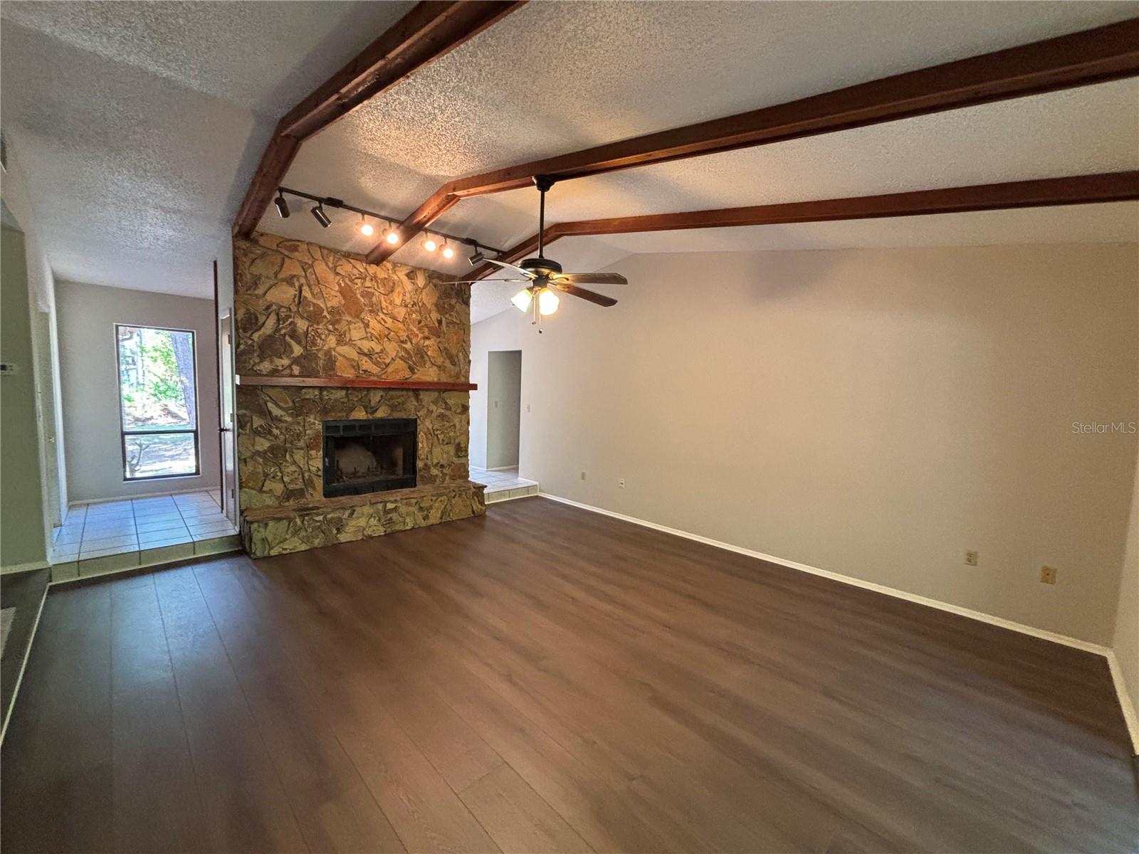 BRADEN WOODS PH III - Residential Lease
