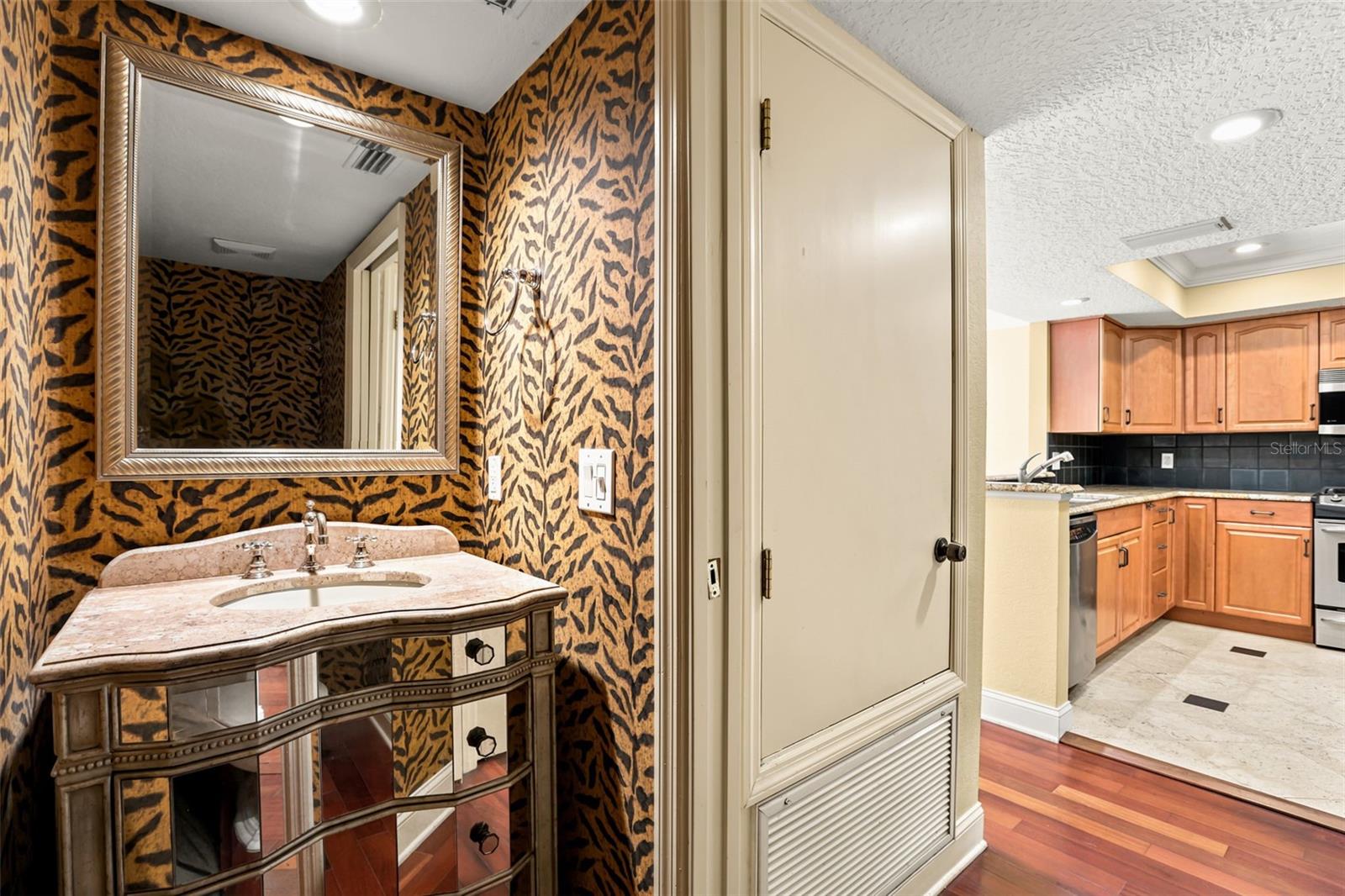 QUARTERS AT WINTER PARK CONDO - Residential