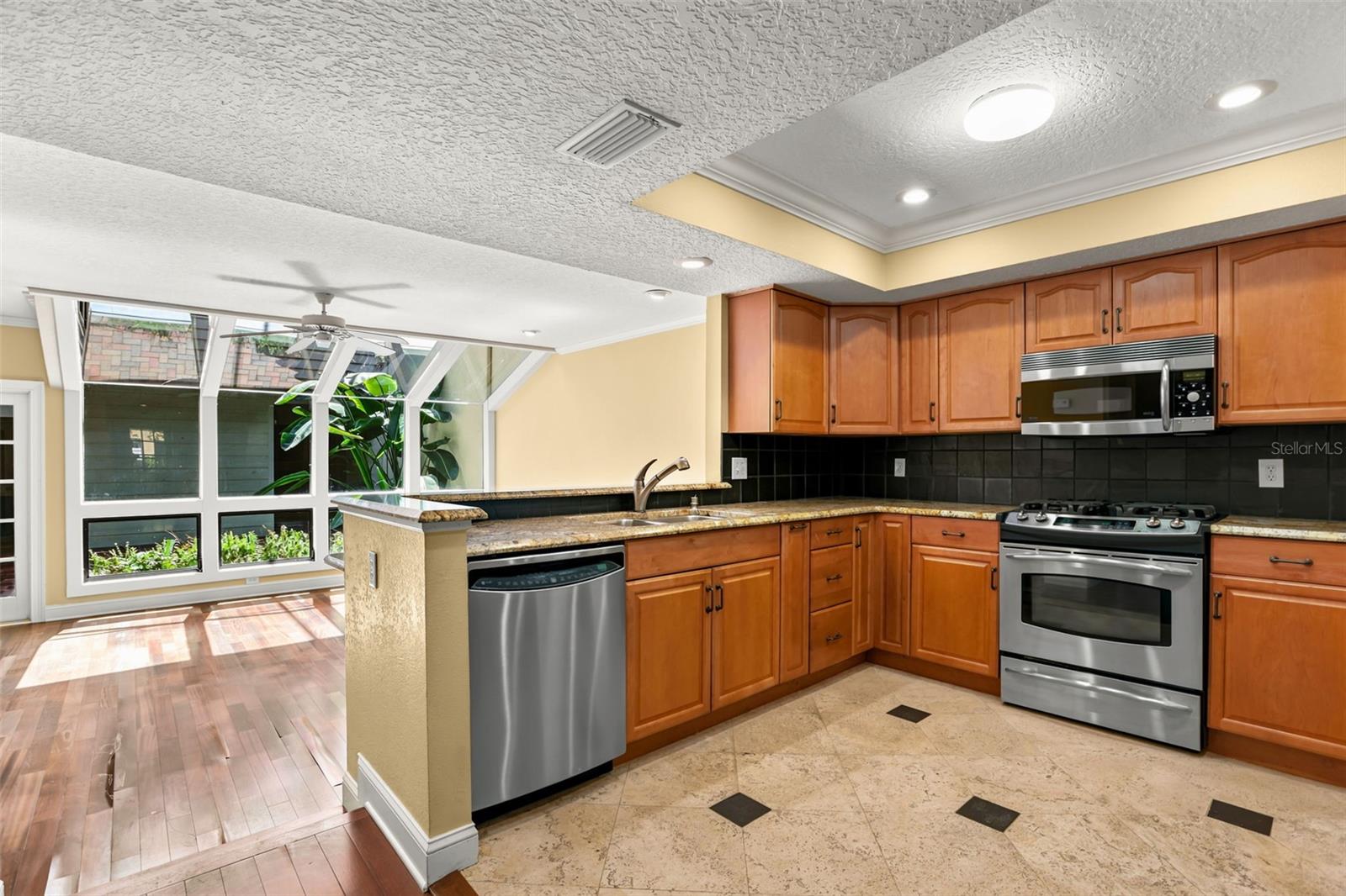 QUARTERS AT WINTER PARK CONDO - Residential