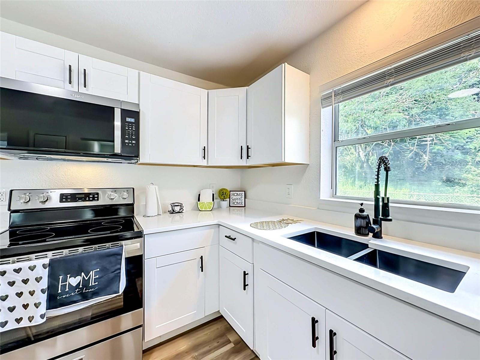 LYNNWOOD - Residential