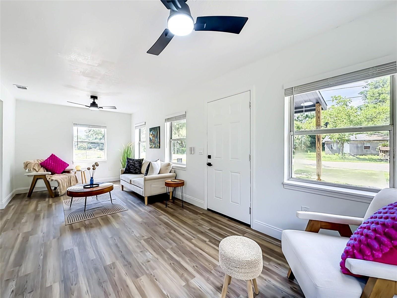 LYNNWOOD - Residential