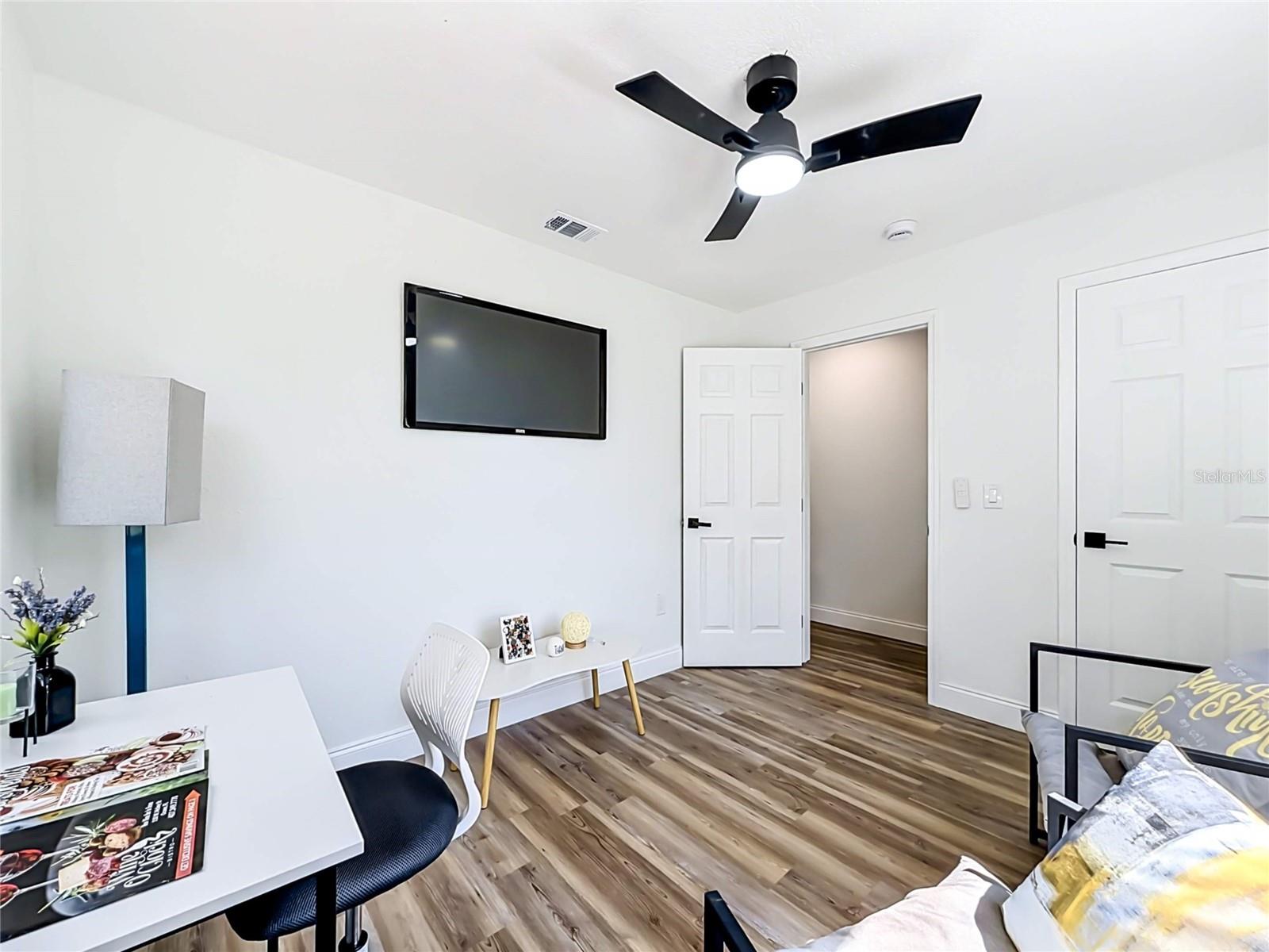 LYNNWOOD - Residential