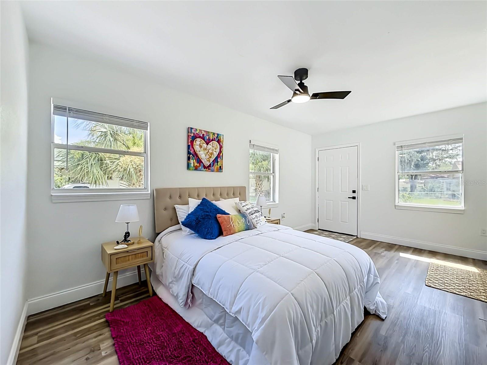 LYNNWOOD - Residential