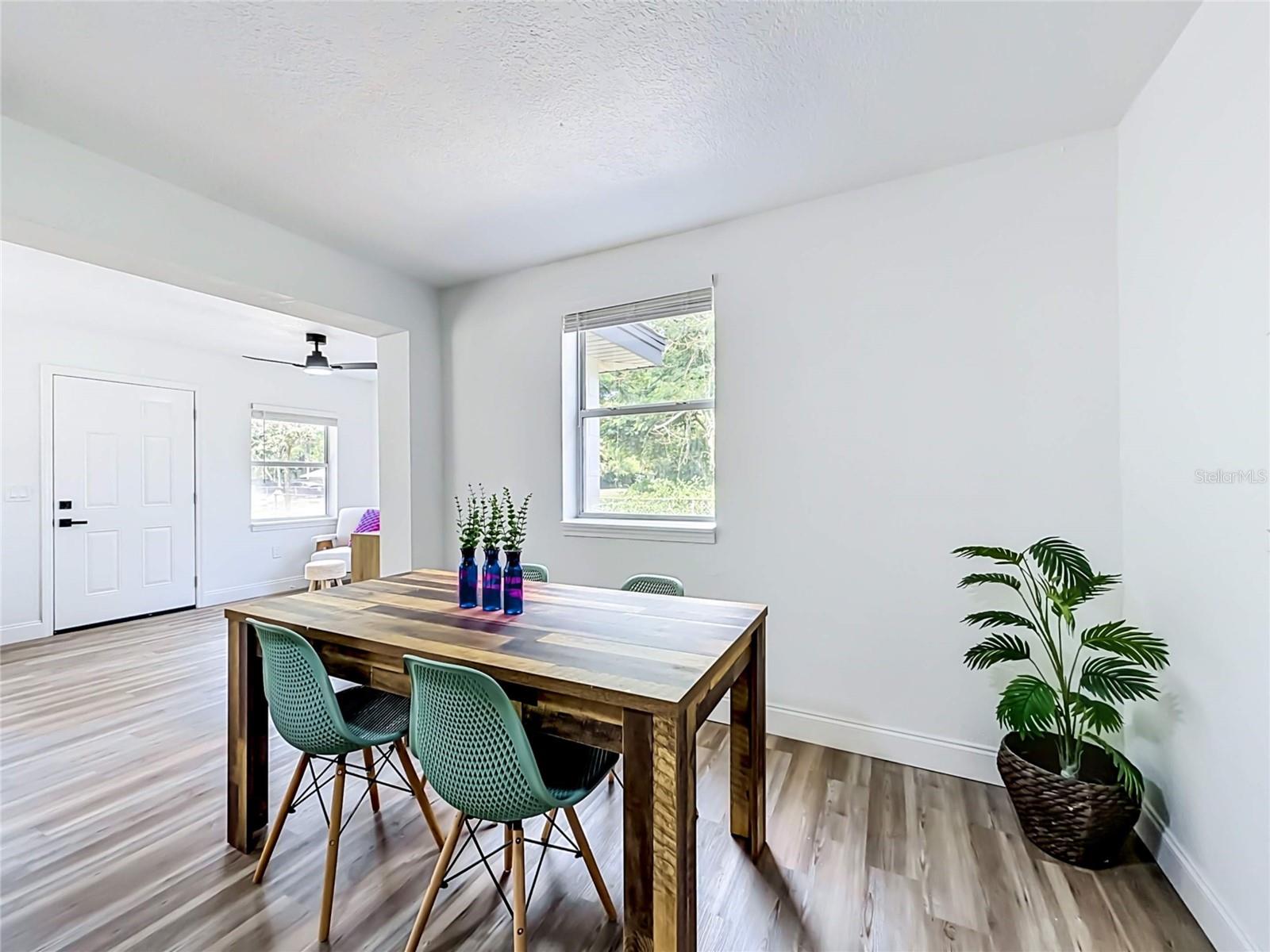 LYNNWOOD - Residential