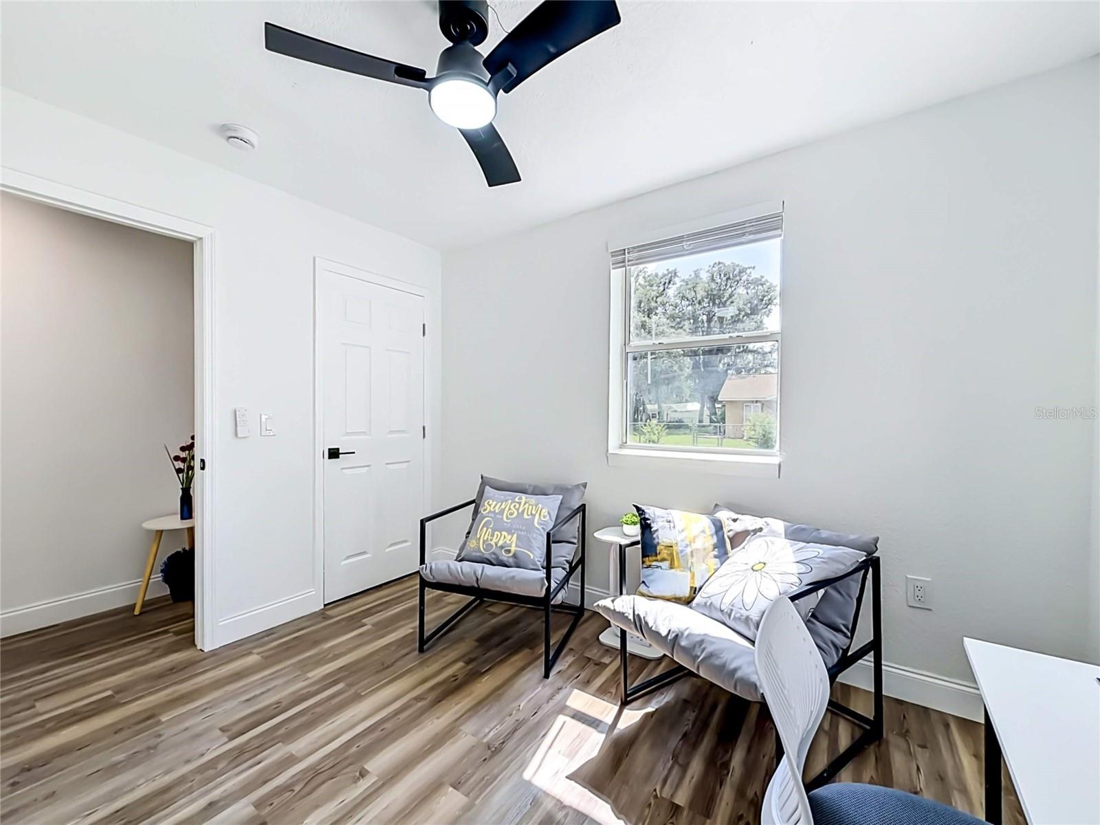 LYNNWOOD - Residential