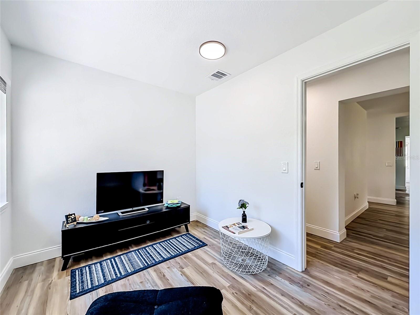 LYNNWOOD - Residential