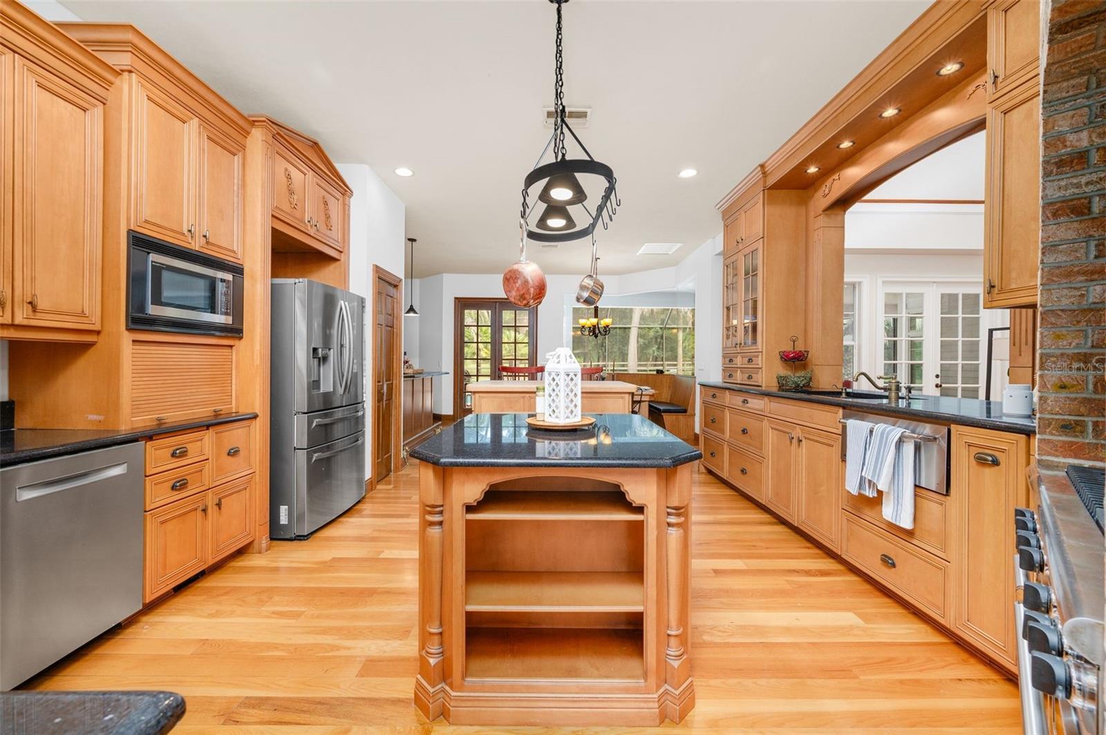 SANCTUARY OAKS - Residential