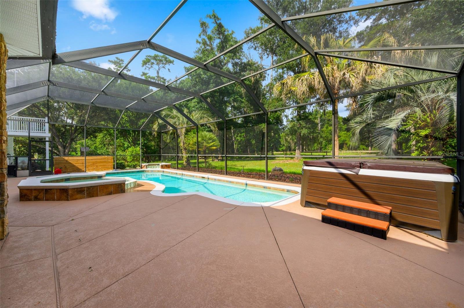 SANCTUARY OAKS - Residential