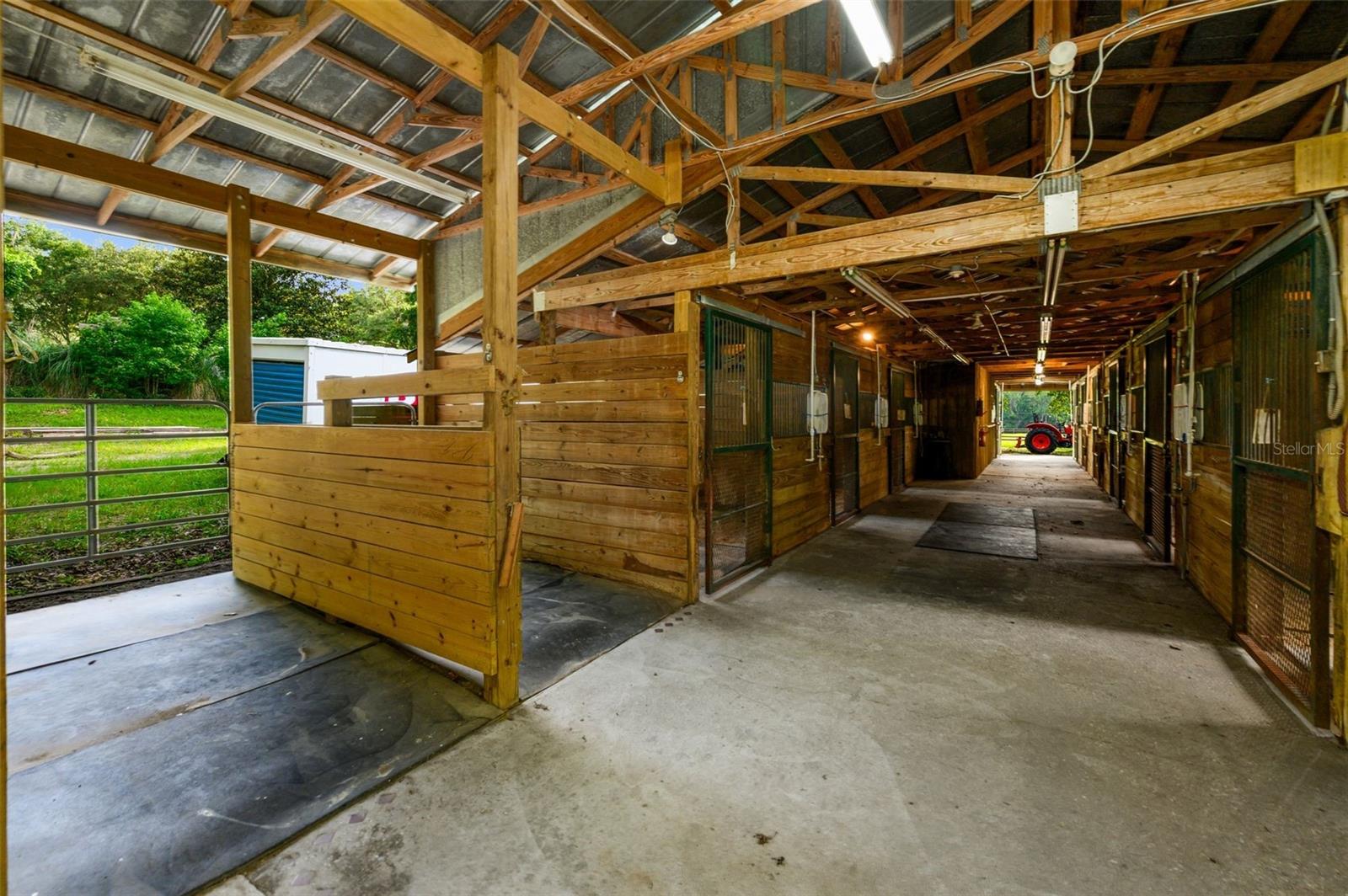 SANCTUARY OAKS - Residential