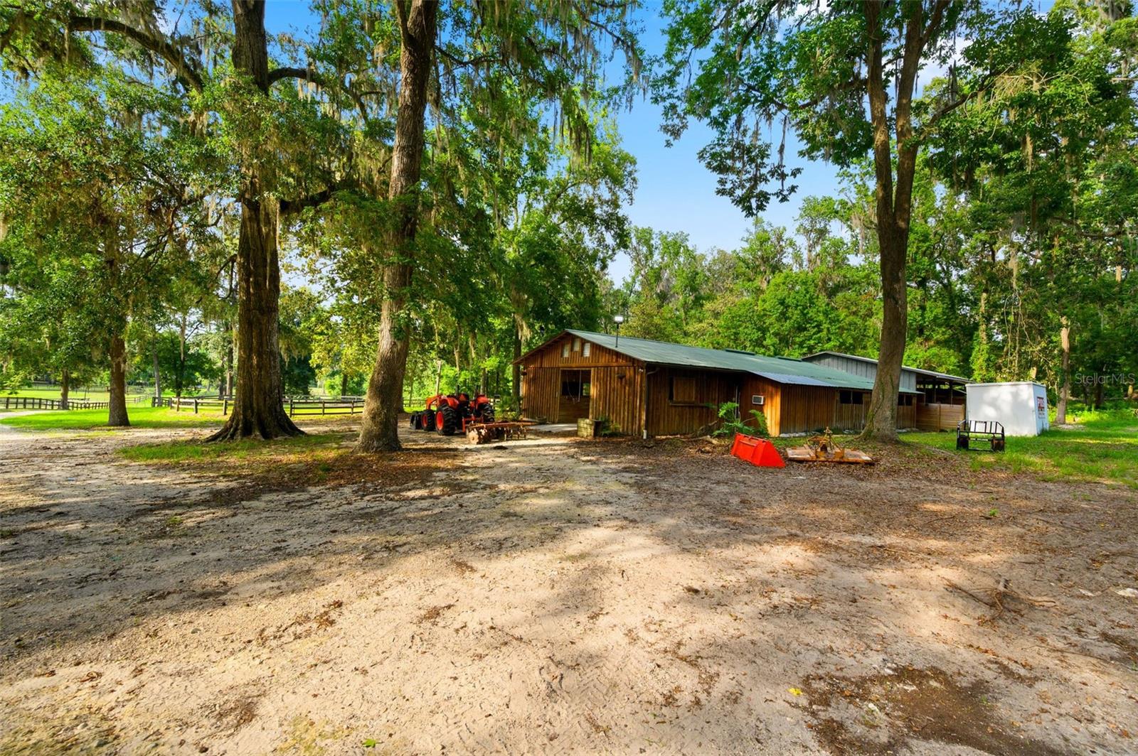 SANCTUARY OAKS - Residential