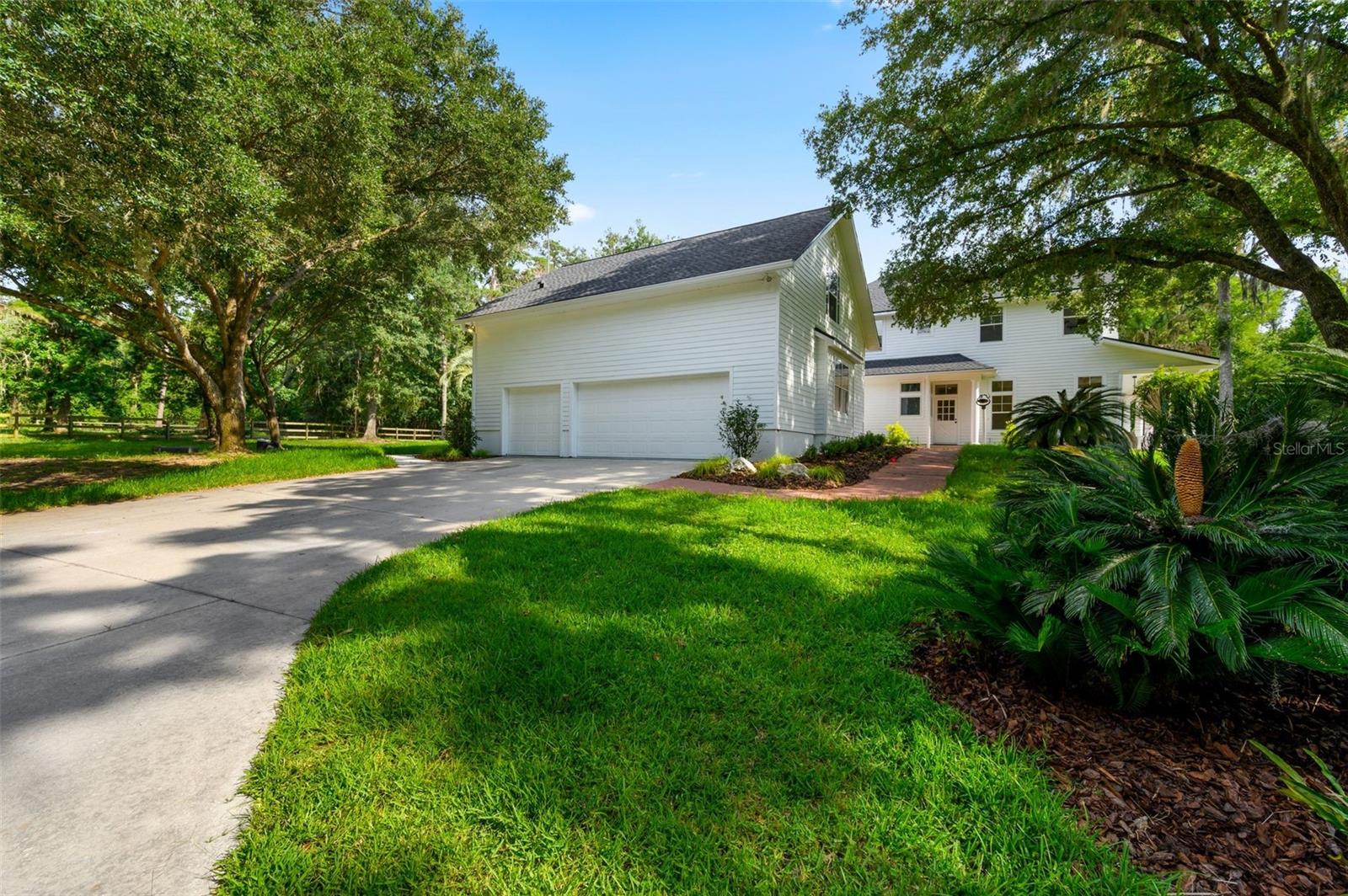 SANCTUARY OAKS - Residential