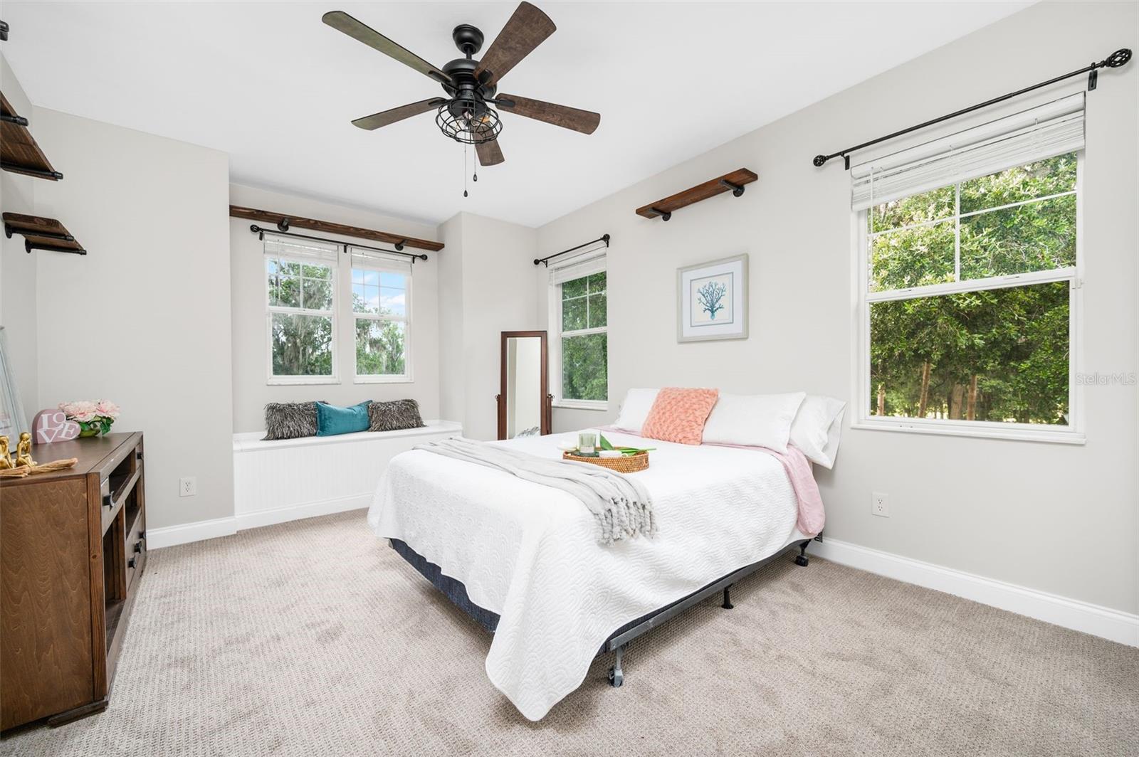 SANCTUARY OAKS - Residential