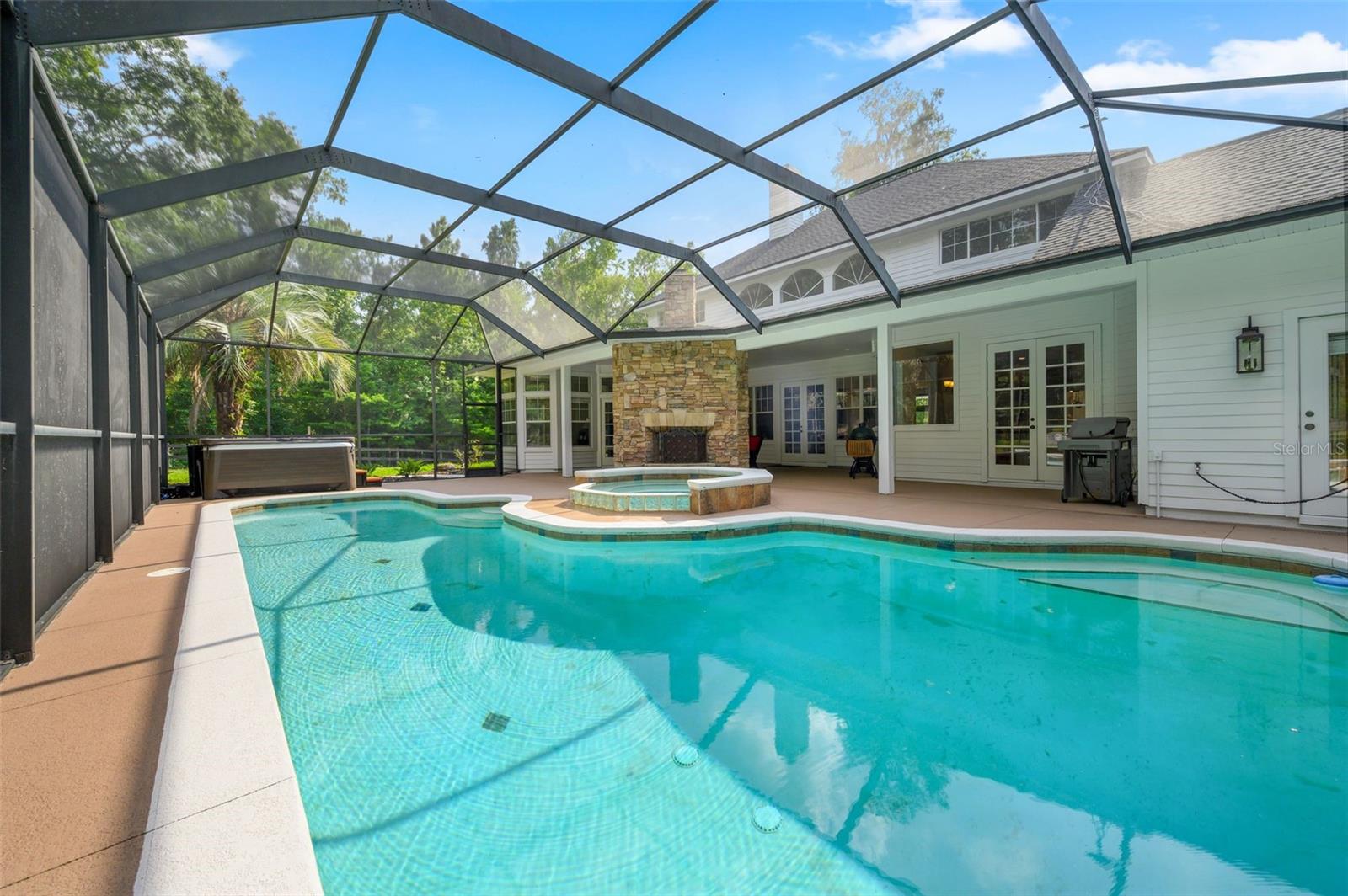 SANCTUARY OAKS - Residential