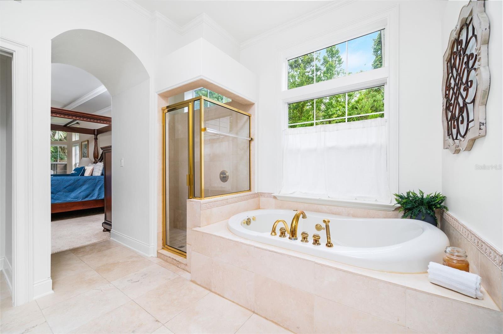 SANCTUARY OAKS - Residential