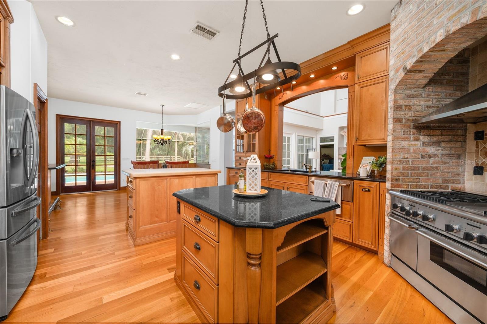 SANCTUARY OAKS - Residential