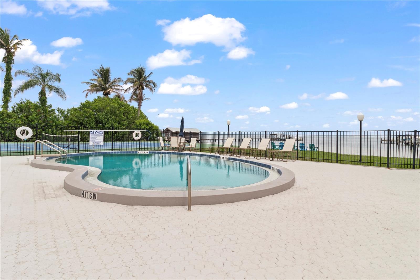RIVER HARBOR WEST - Residential