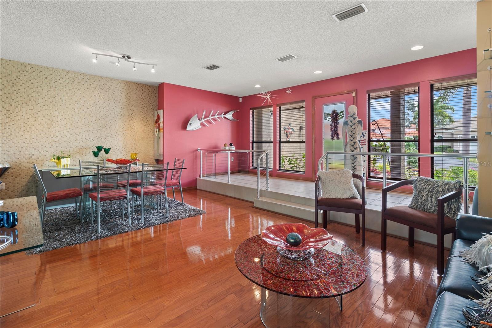 RIVER HARBOR WEST - Residential