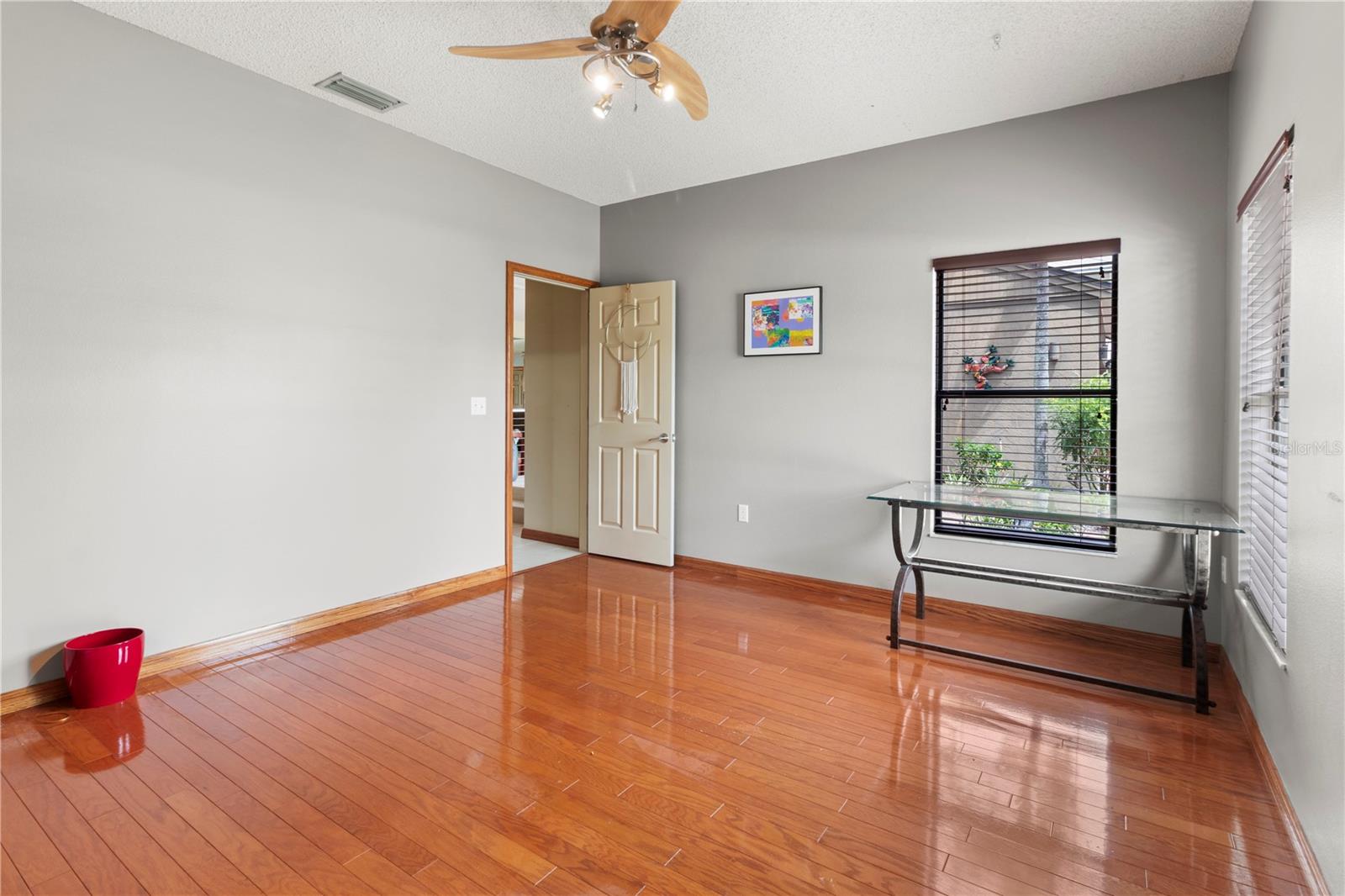 RIVER HARBOR WEST - Residential