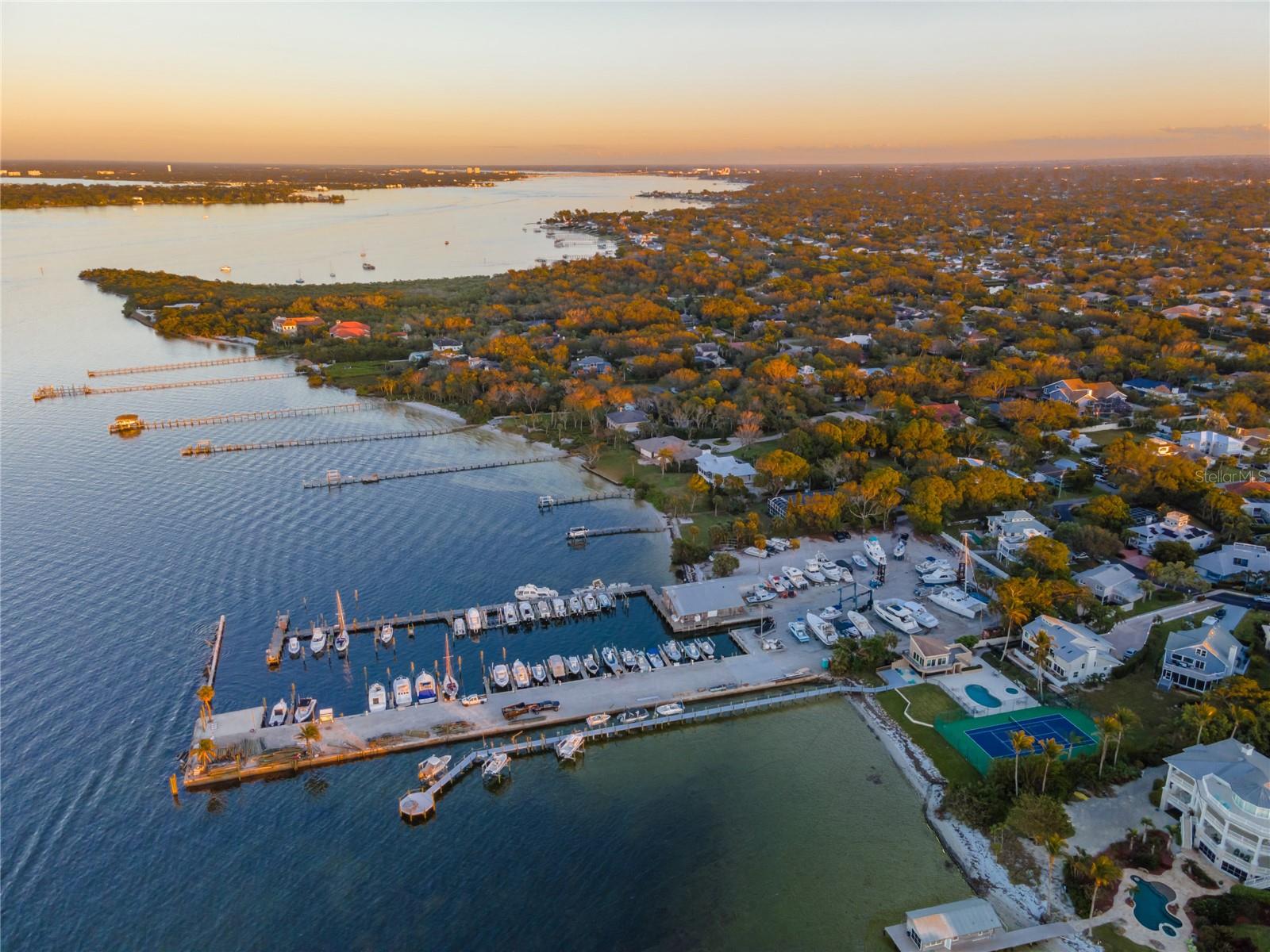 RIVER HARBOR WEST - Residential