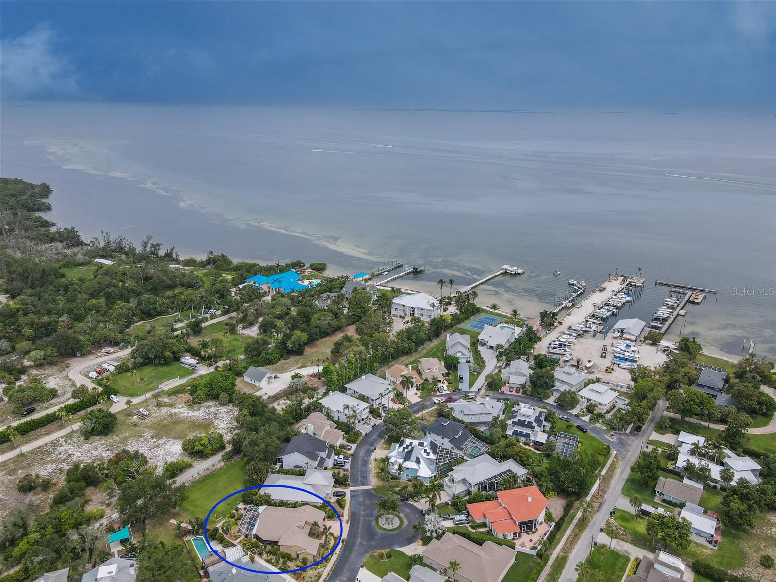 RIVER HARBOR WEST - Residential