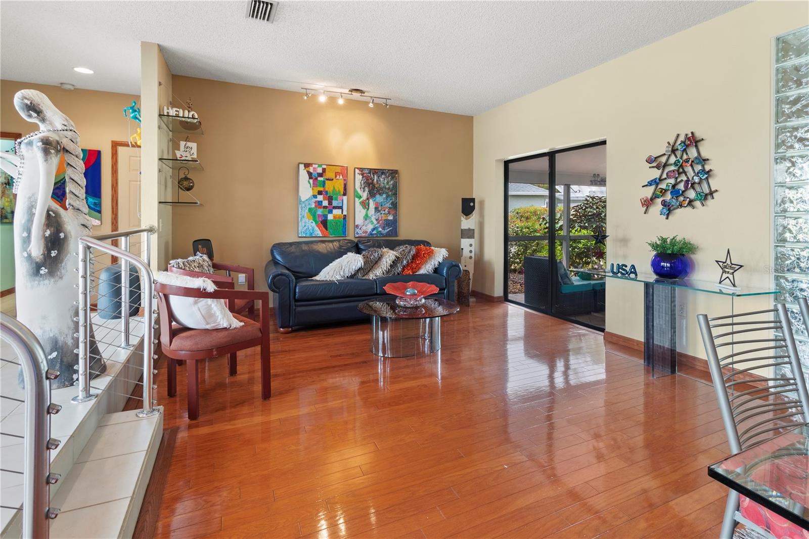 RIVER HARBOR WEST - Residential