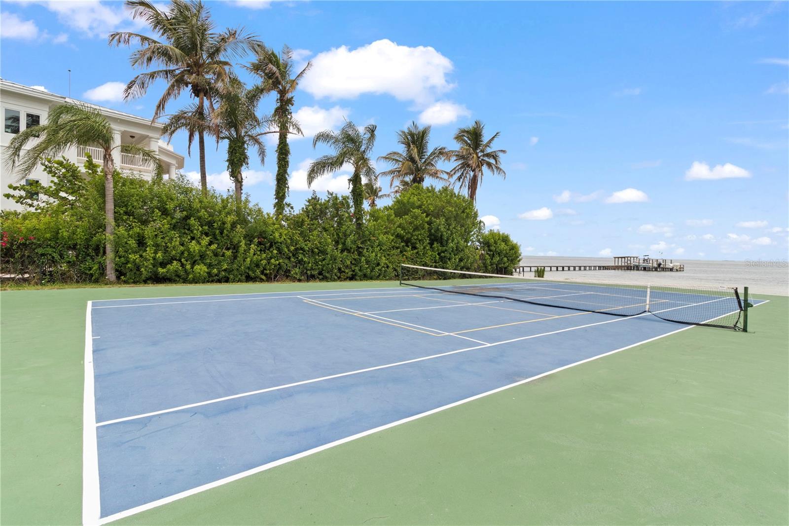 RIVER HARBOR WEST - Residential