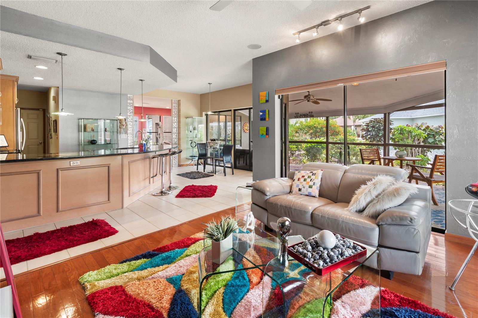 RIVER HARBOR WEST - Residential