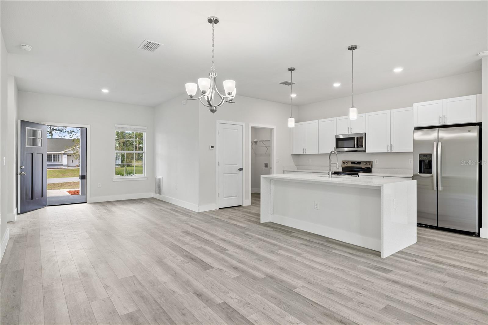 MARION OAKS UN 04 - Residential
