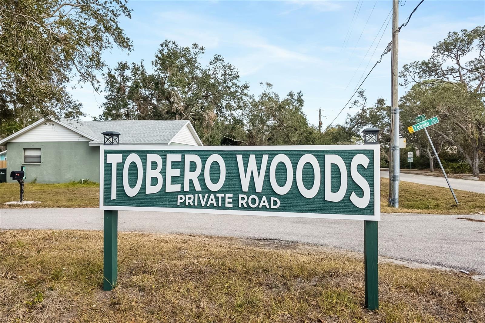 TOBERO WOODS - Land