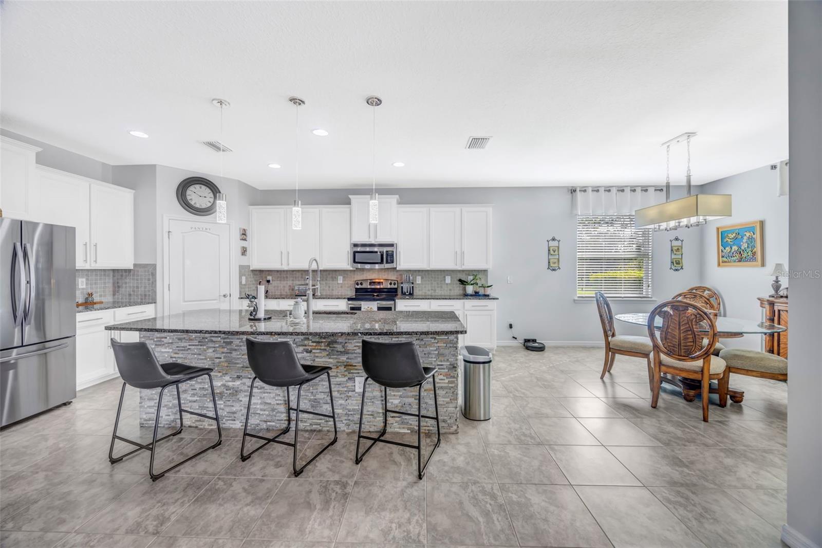 AVALON PARK - Residential