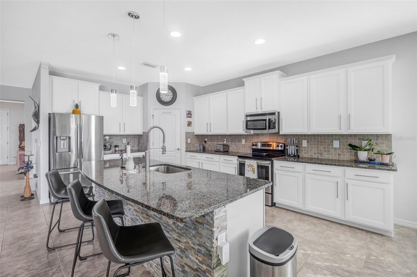 AVALON PARK - Residential