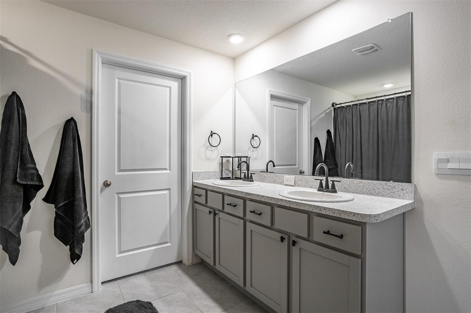 SUWANNEE LAKESIDE PH 1 - Residential